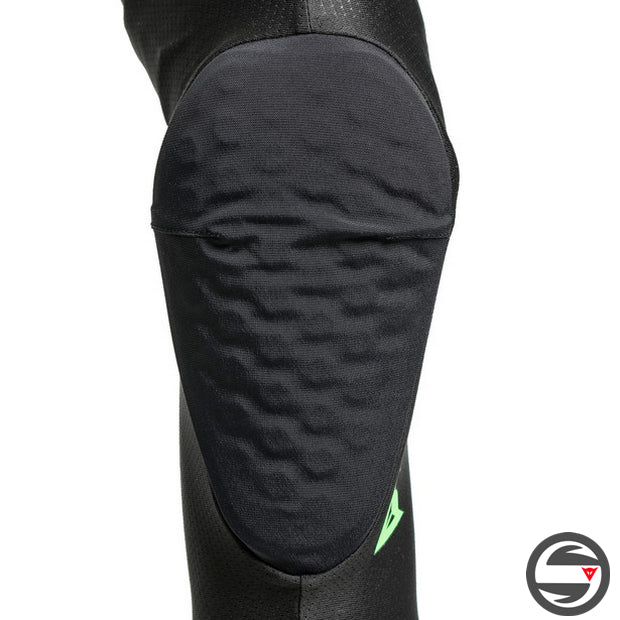 TRAIL SKINS LITE KNEE GUARDS