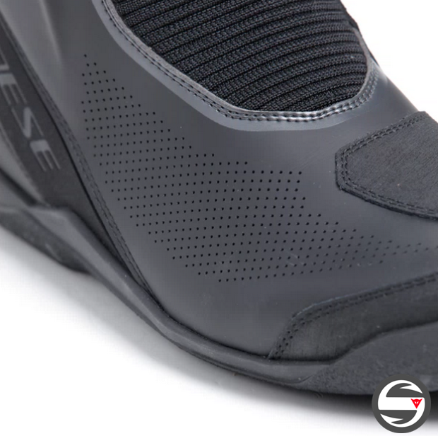 GORE FREELAND 2 GORE-TEX 001 BOOTS BLACK