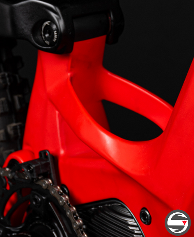 E-BIKE THOK GRAM CARBON RED
