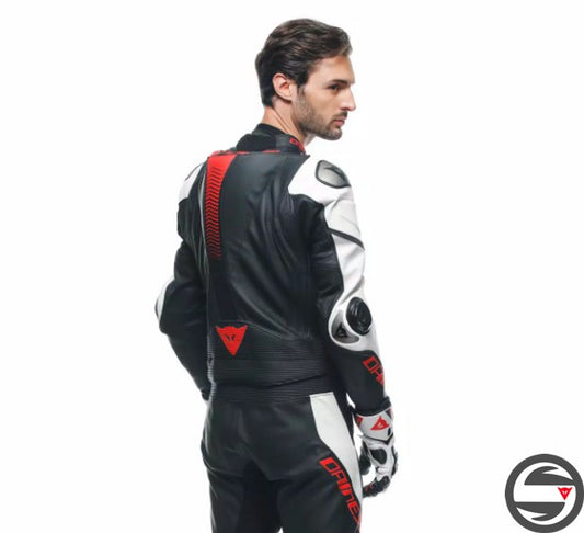 LAGUNA SECA 5 2PCS LEATHER USUIT A66 BLK WHT LAVA RED