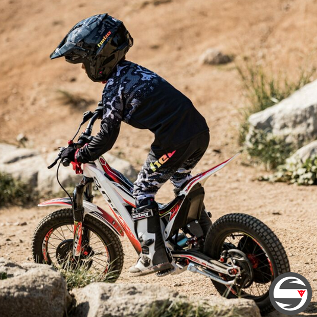 HE3139 PANT PRO JUNIOR KAMU