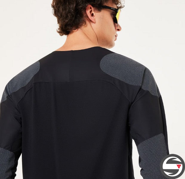FOA406792 02E SEEKER EDGE LS JERSEY BLACKOUT