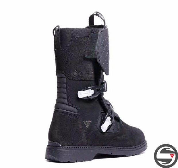 OVERYOND XT GORE-TEX BOOTS 631 BLACK