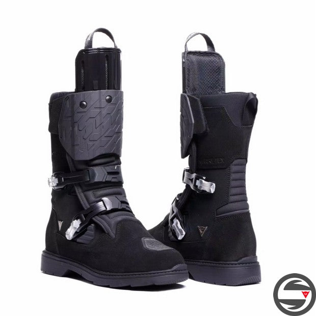 OVERYOND XT GORE-TEX BOOTS 631 BLACK
