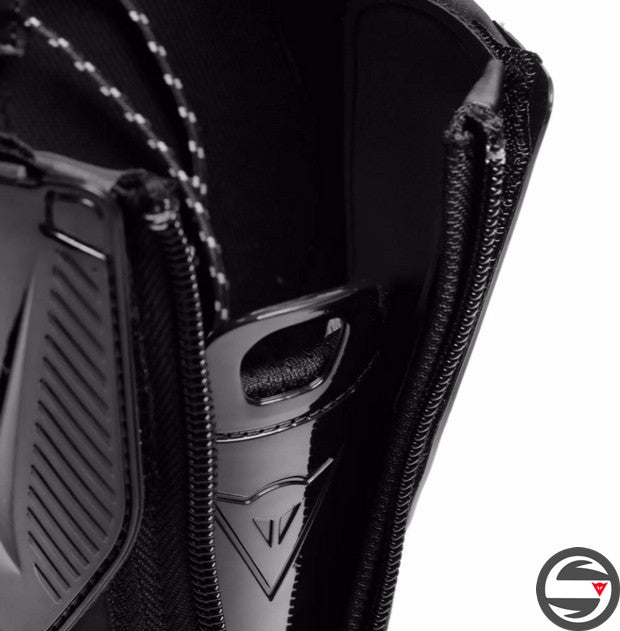 TORQUE 4 BOOTS 631 BLACK