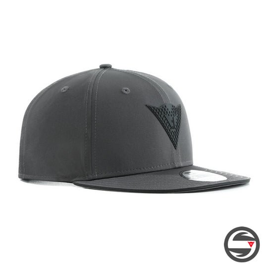 C02 DAINESE 9FIFTY SNAPBACK CAP 011 ANTHRACITE